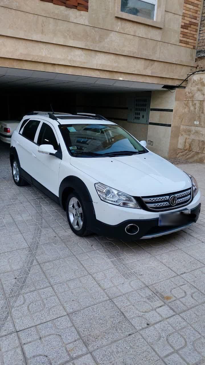 خودرو دانگ فنگ، H30 کراس آگهی ann_18182697