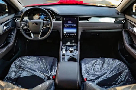 کی ام سی EJ7 142 کیلووات - 2024