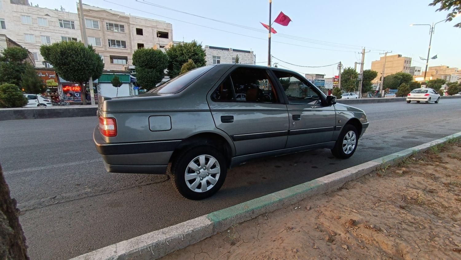 پژو 405 SLX بنزینی TU5 - 1392