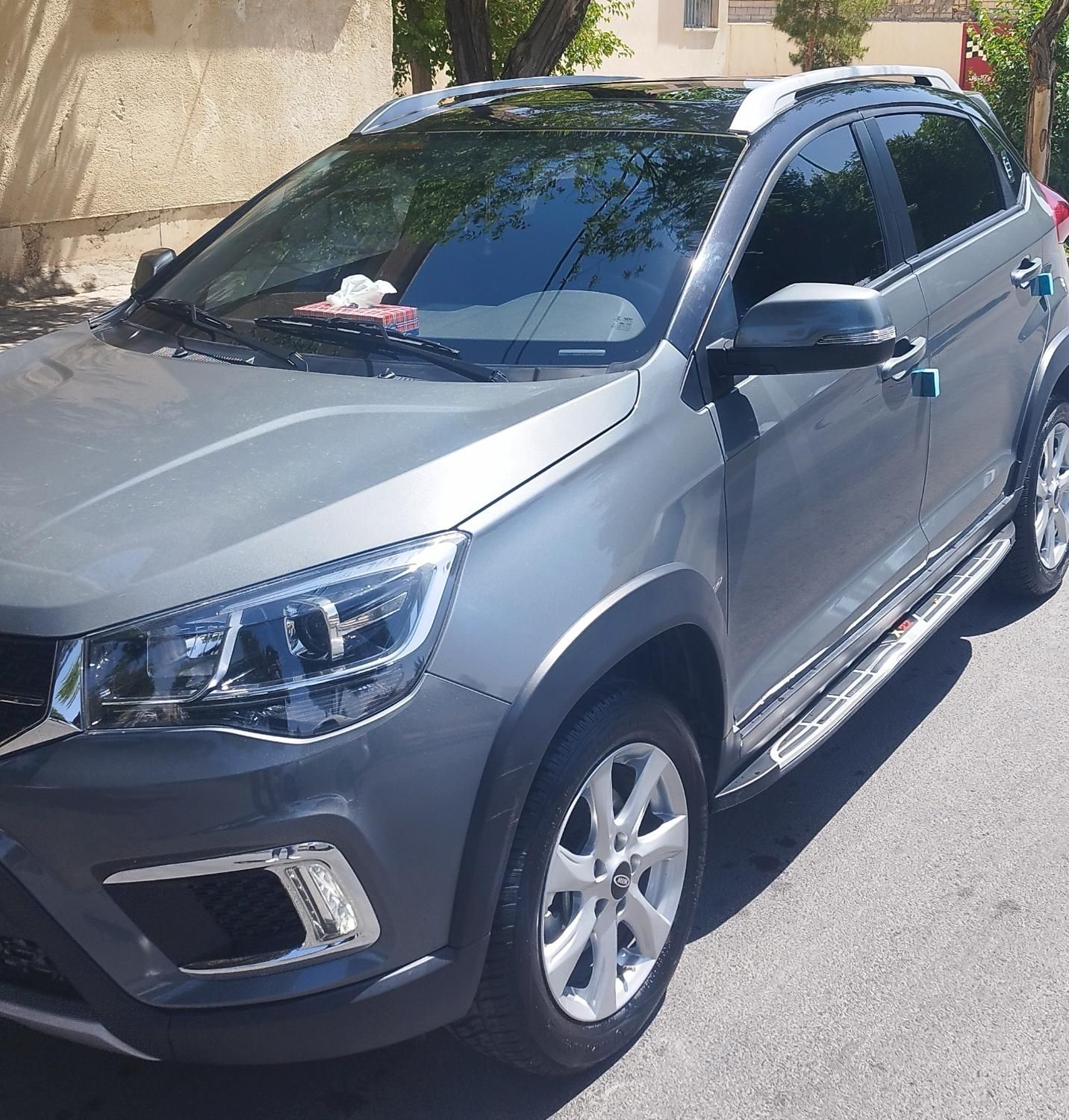 خودرو ام وی ام، X22 آگهی ann_18183726
