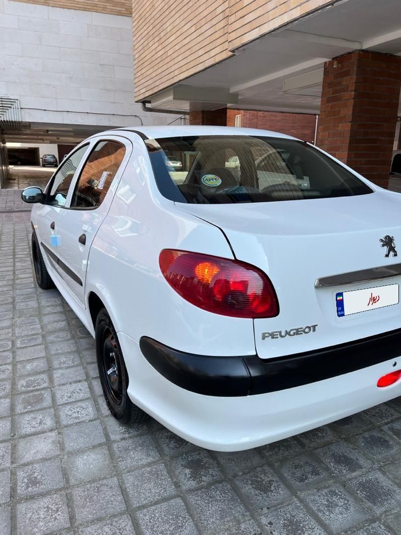 پژو 206 SD v8 - 1390