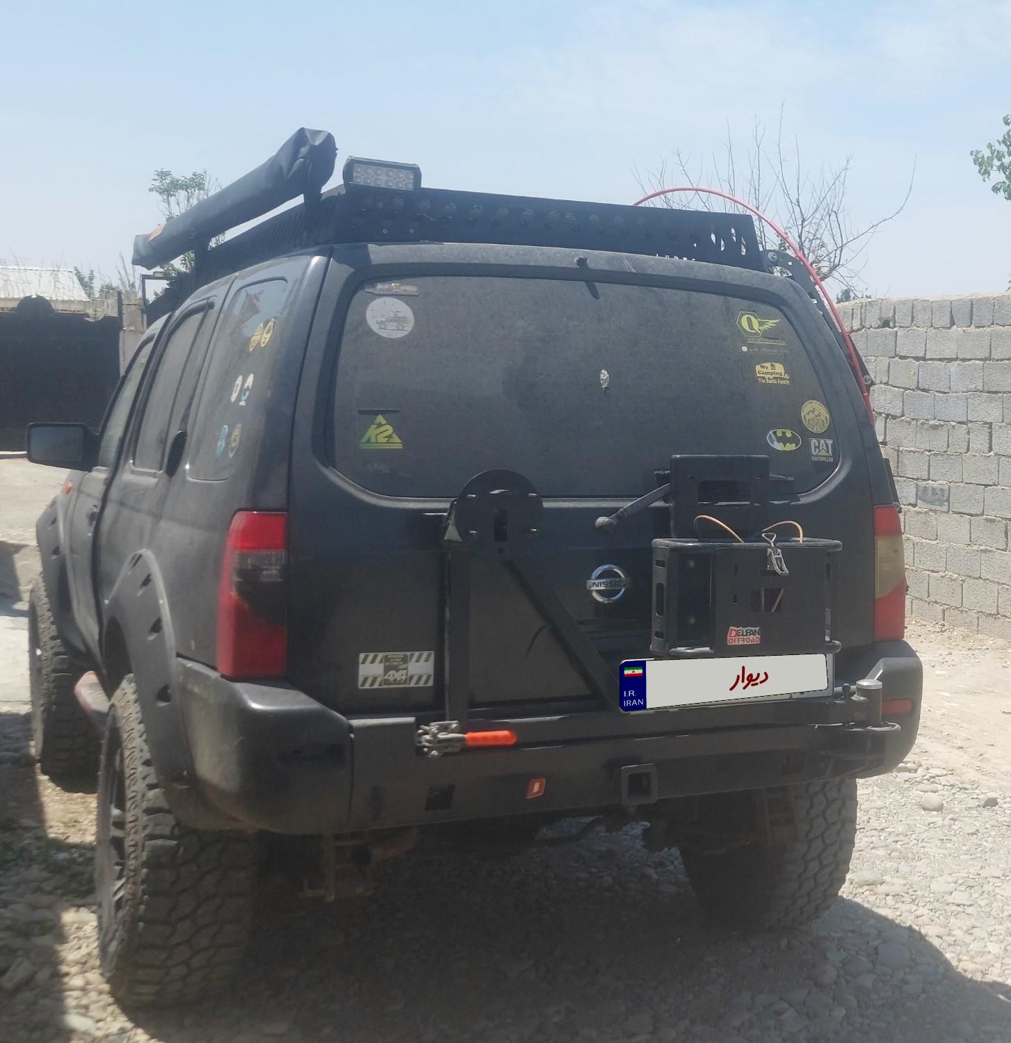 نیسان رونیز دنده‌ای - 2005