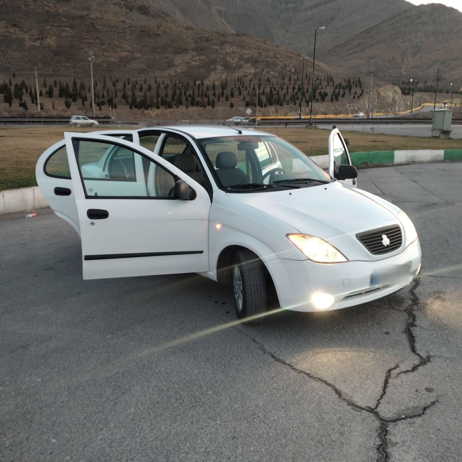 تیبا صندوق دار SX - 1397