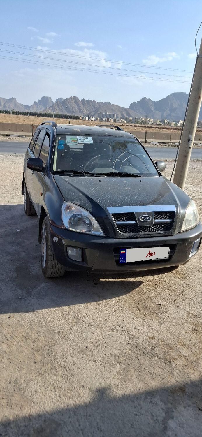 خودرو ام وی ام، X33 آگهی ann_18185394