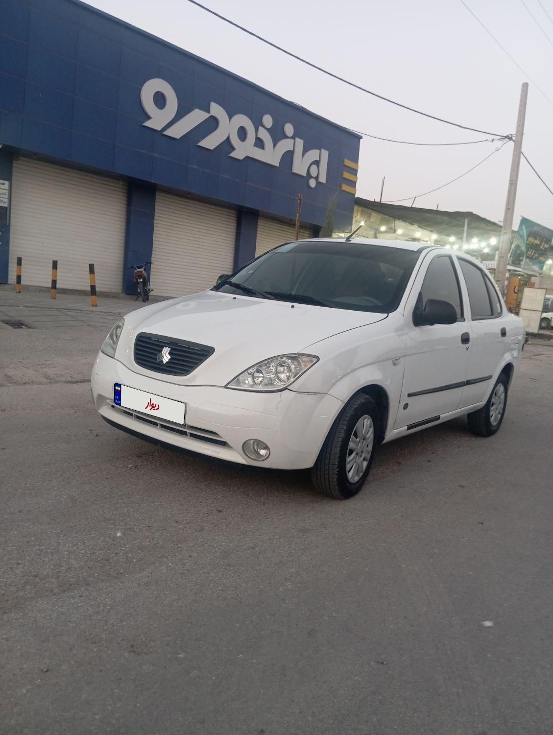 تیبا صندوق دار SX - 1400
