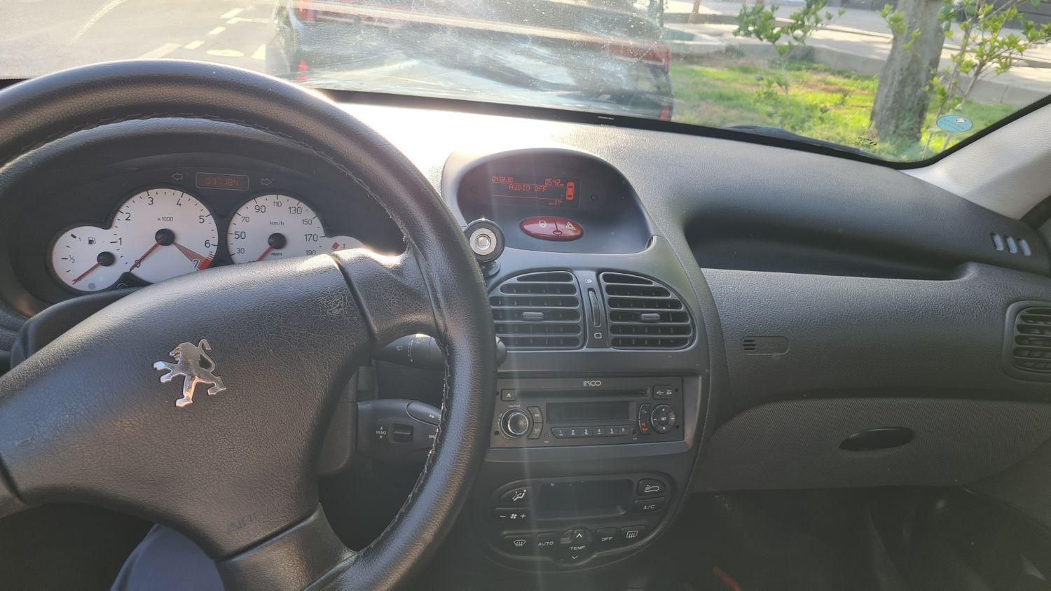 پژو 206 SD v8 - 1396
