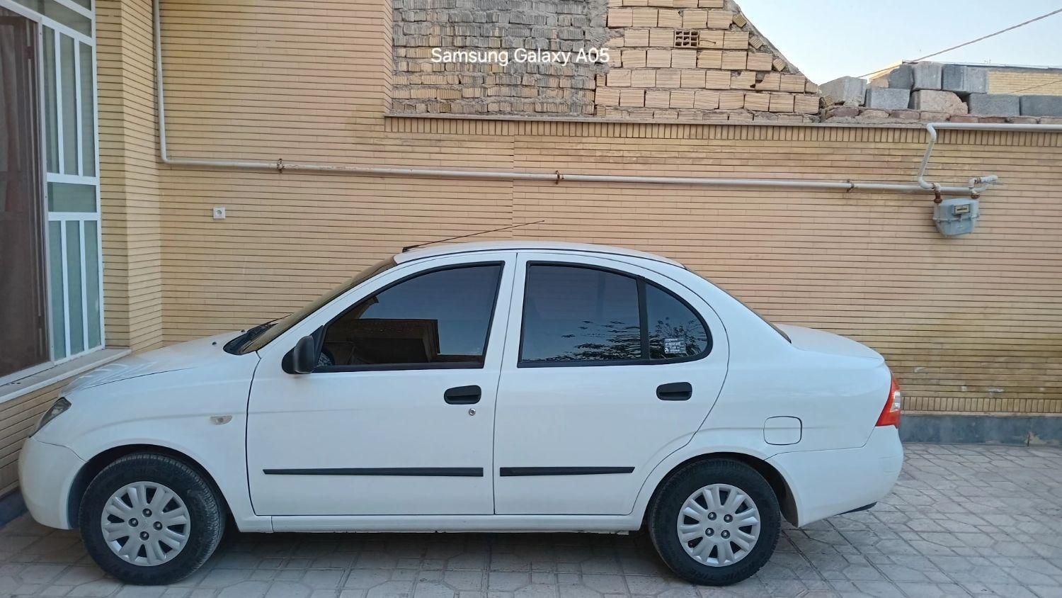 تیبا صندوق دار SX - 1401