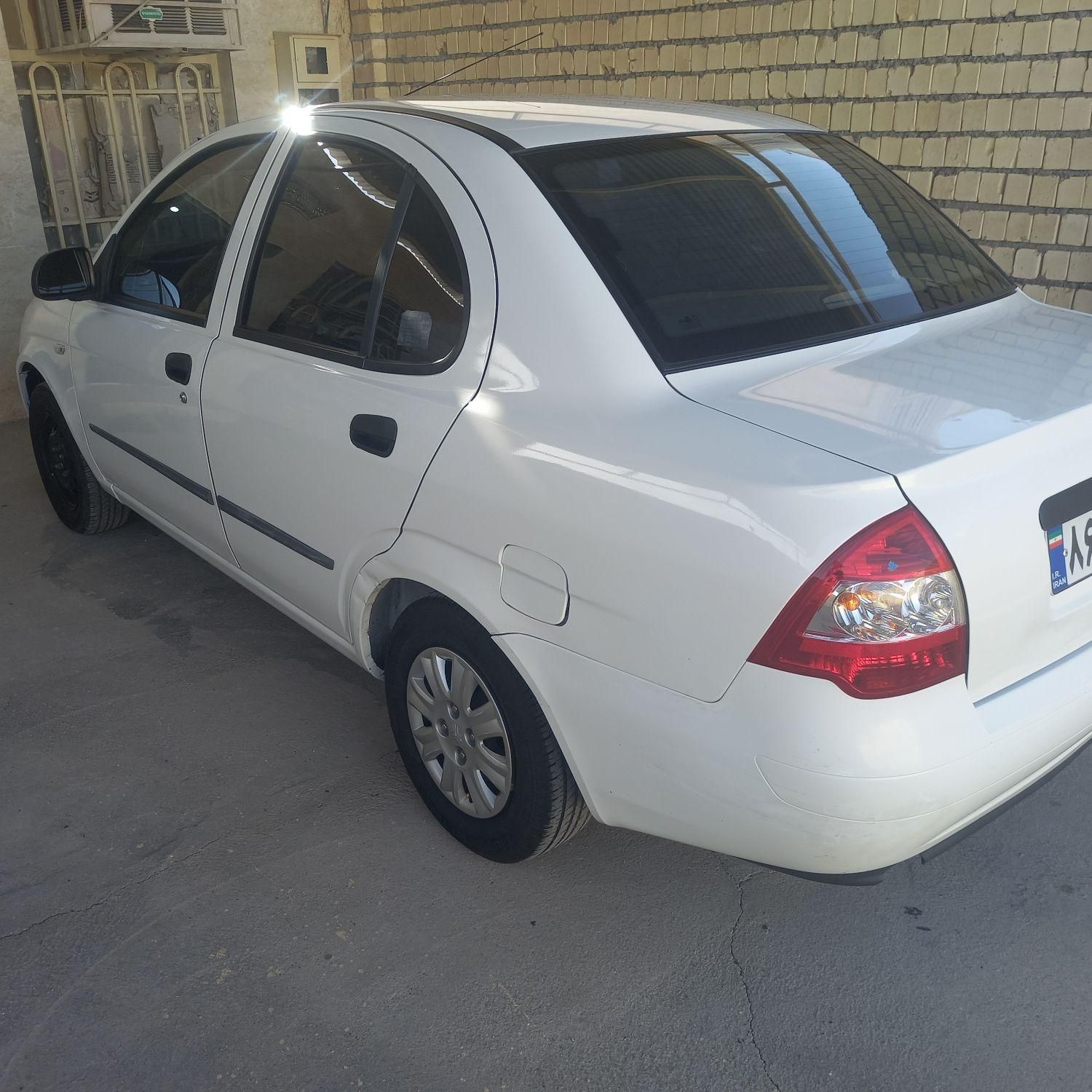 تیبا صندوق دار SX - 1400