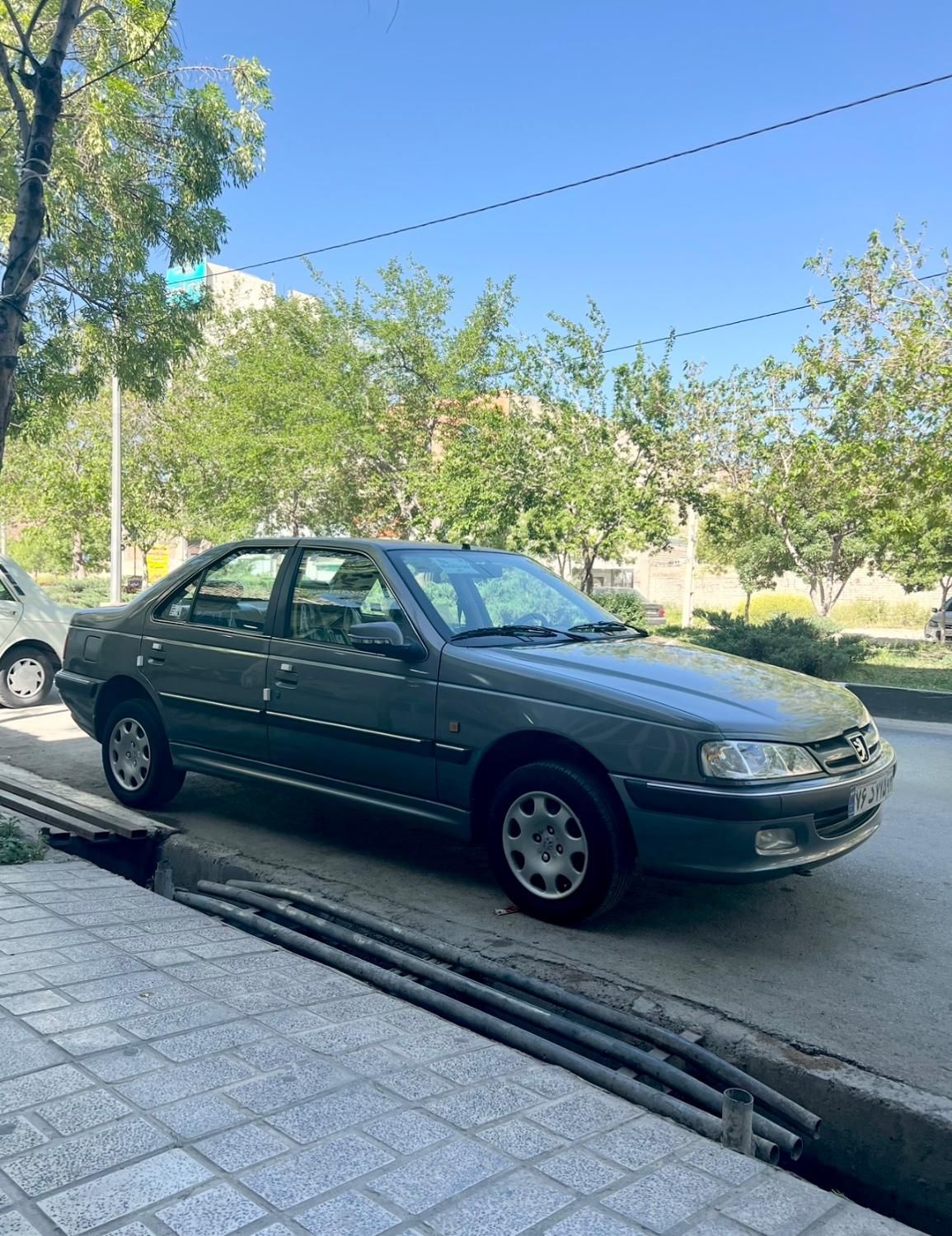 پژو پارس سال - 1392