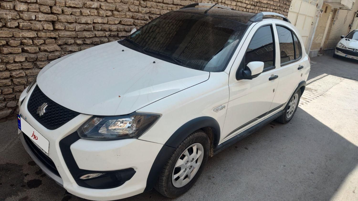 خودرو کوییک، R آگهی ann_18187246