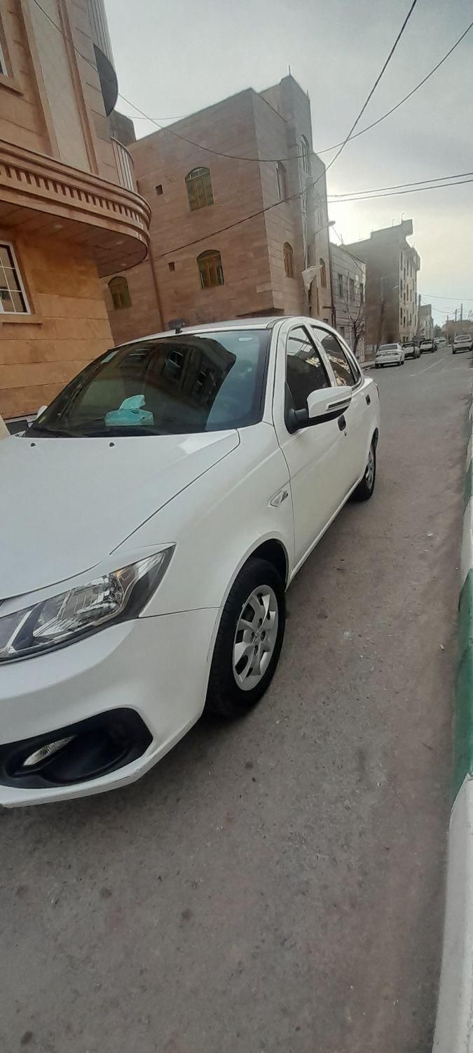 ساینا S دنده ای بنزینی - 1402