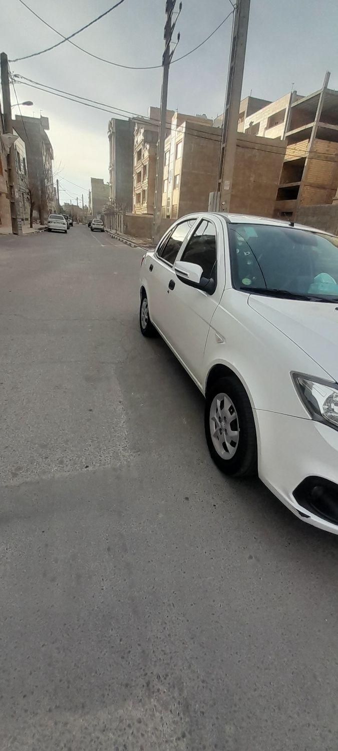 ساینا S دنده ای بنزینی - 1402