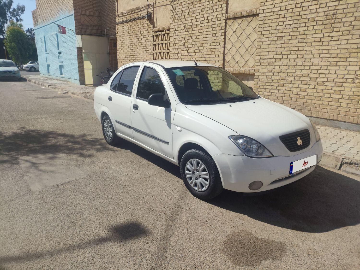 تیبا صندوق دار SX - 1400