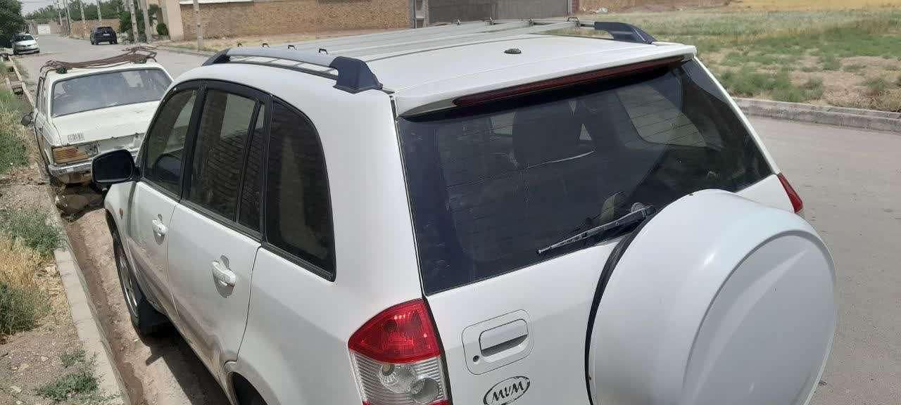 ام وی ام X33 دنده‌ای ساده - 2012