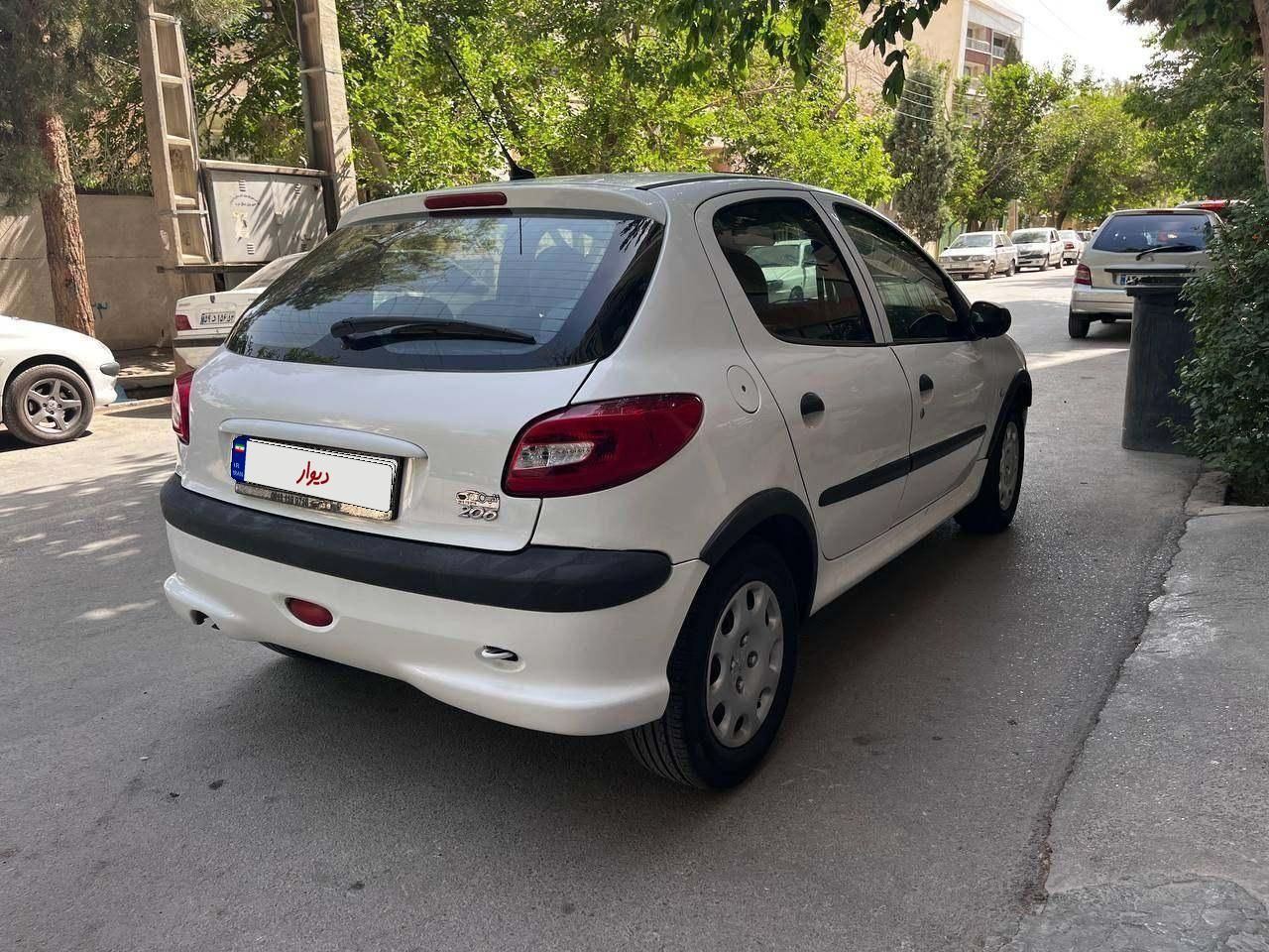 پژو 206 تیپ 5 - 1392