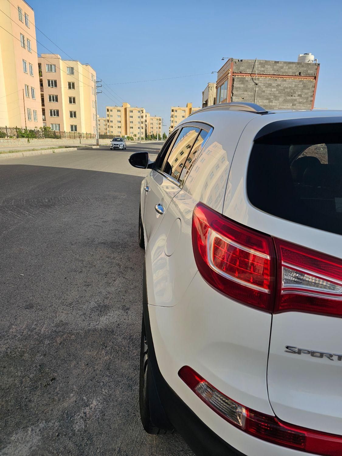 کیا اسپورتیج 4 سیلندر 2400cc - 2011