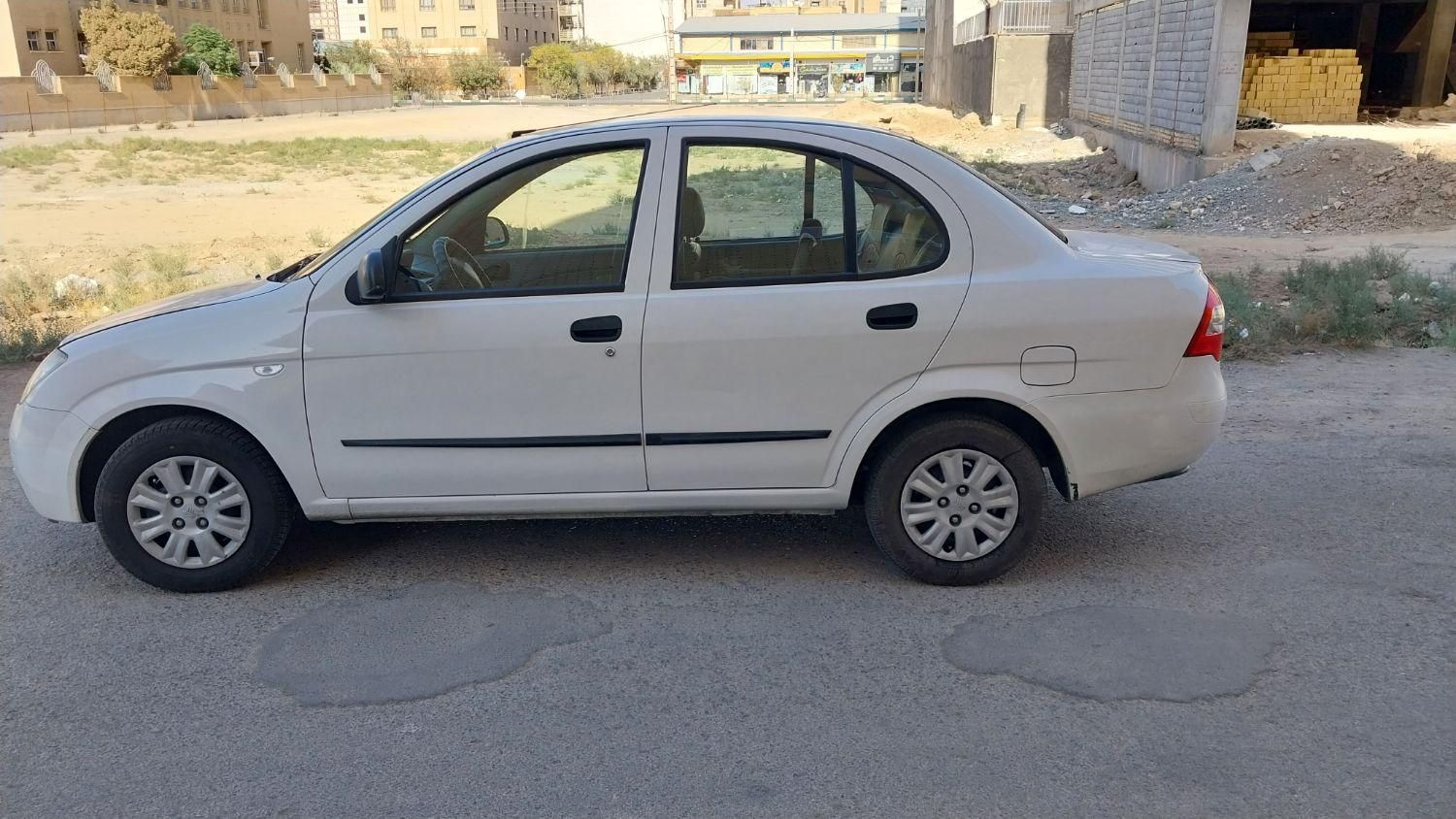 تیبا صندوق دار SX - 1395