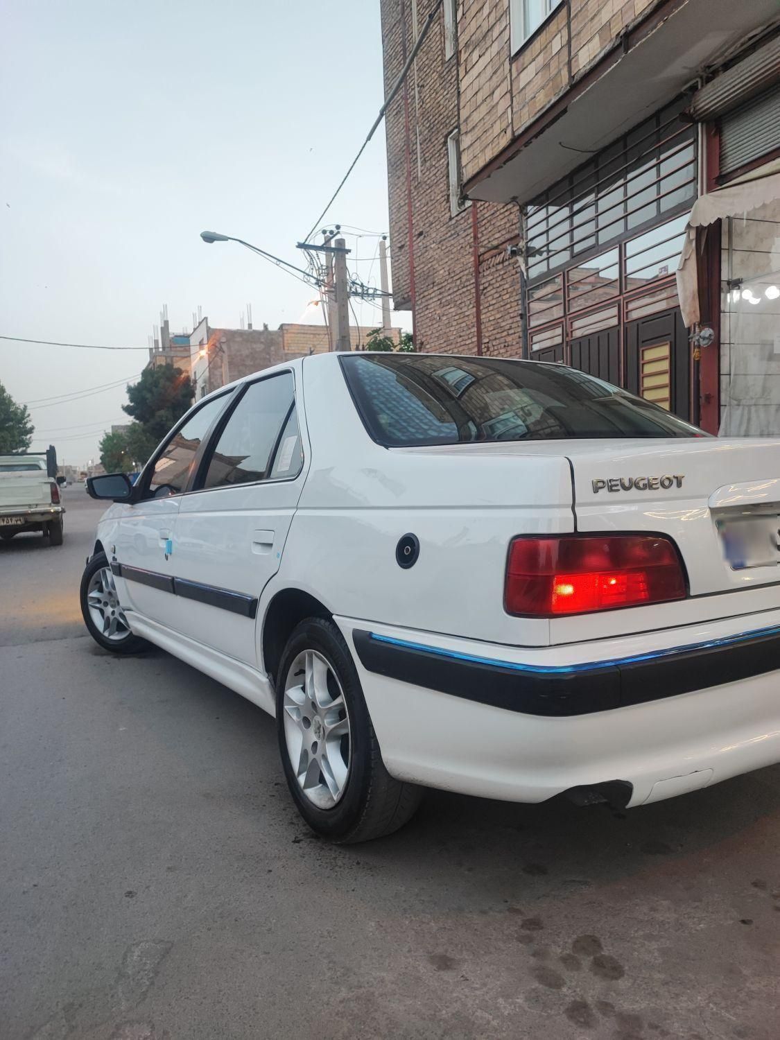 پژو پارس XU7ساده - 1388