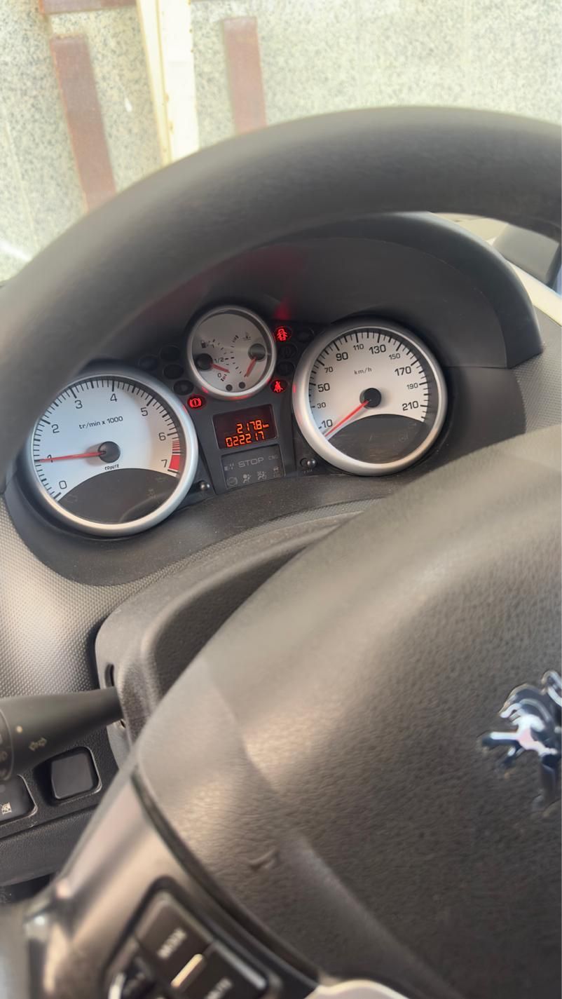 پژو 207 دنده‌ای با موتور TU3 - 1402
