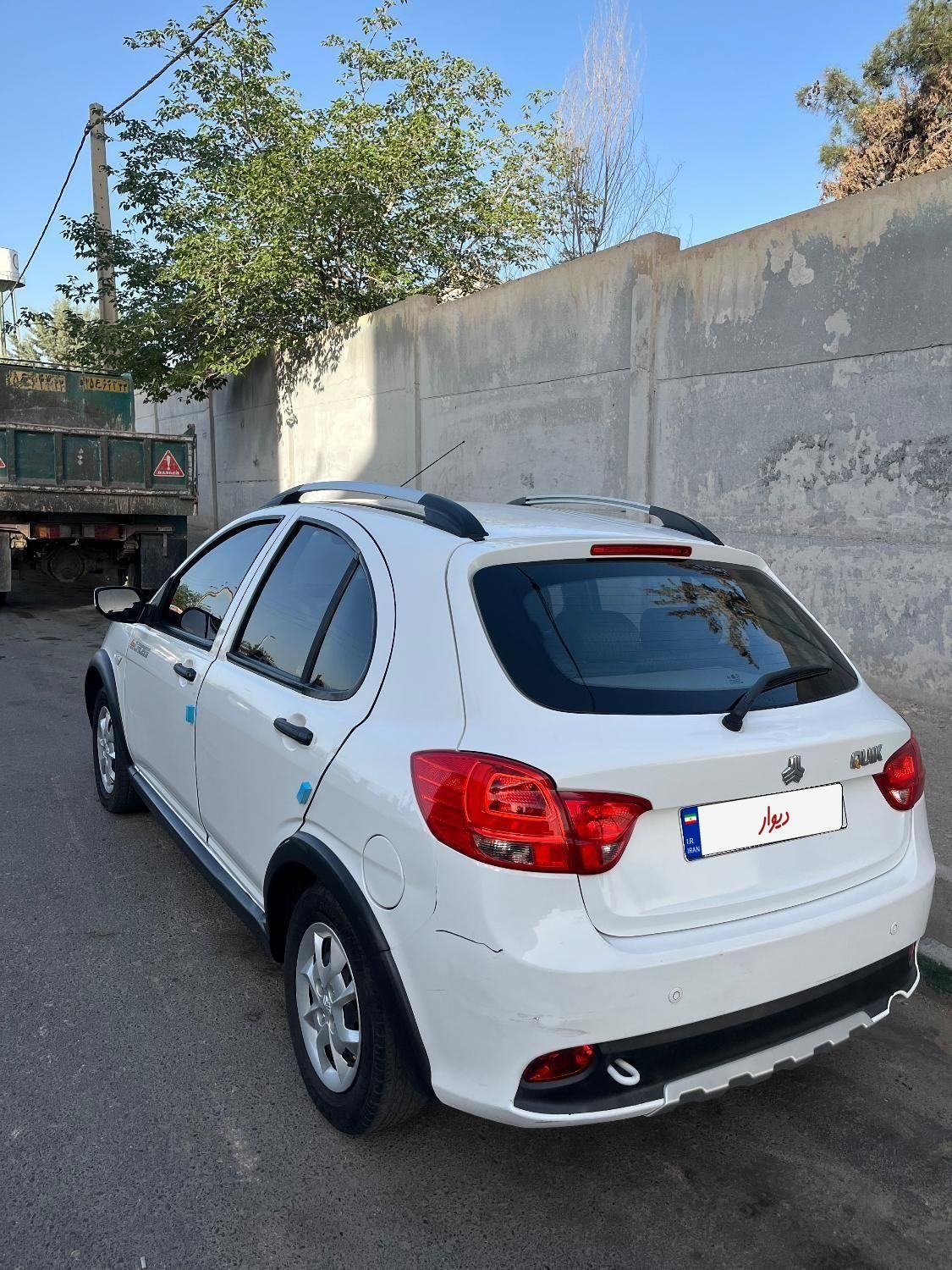 خودرو کوییک، R آگهی ann_18192940