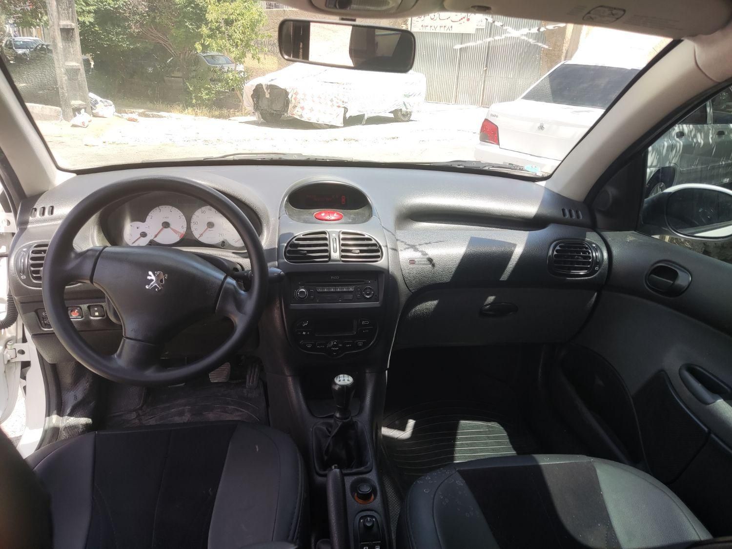 پژو 206 SD v8 - 1395