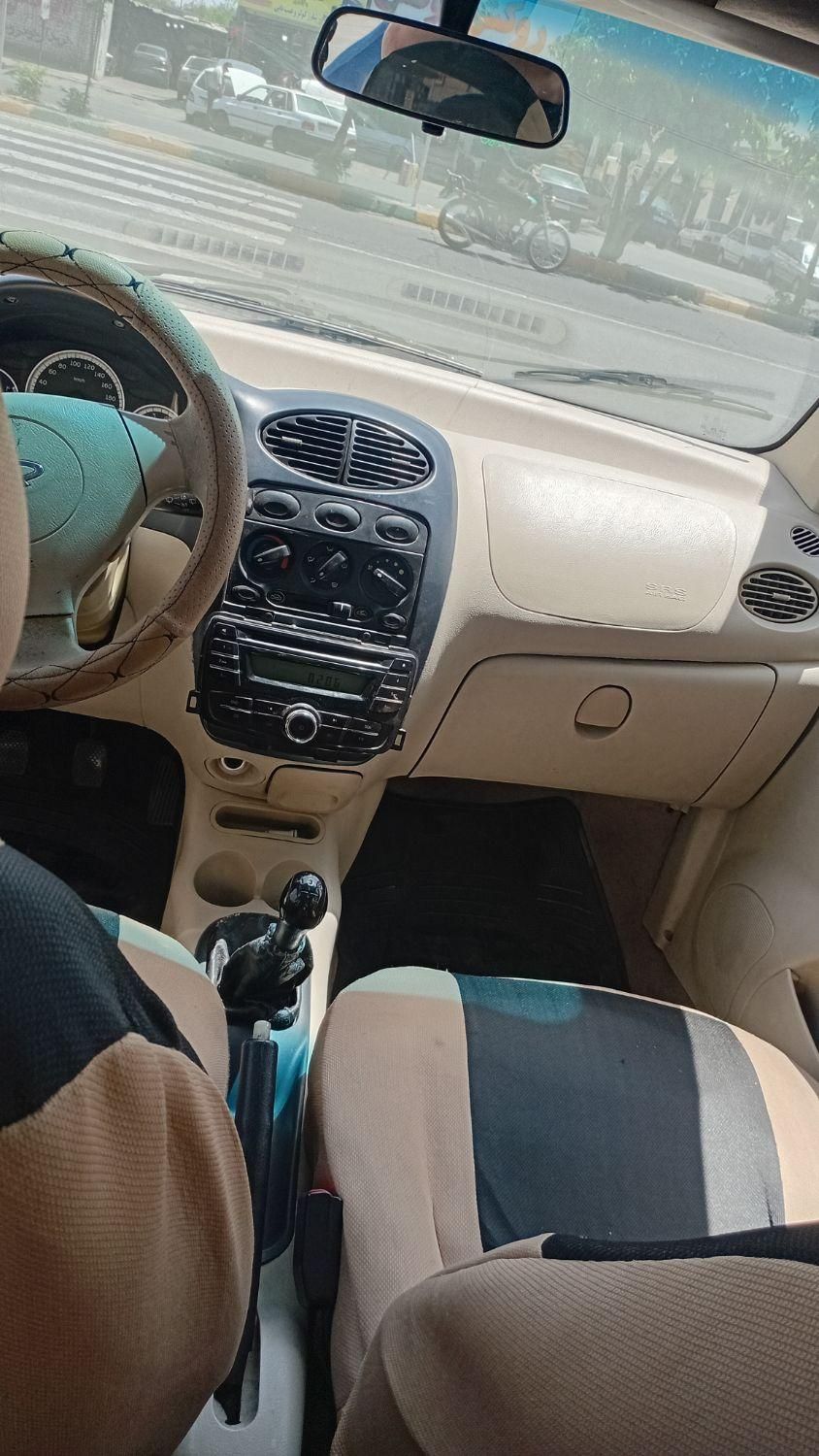 ام وی ام 110 چهار سیلندر دنده ای - 2012