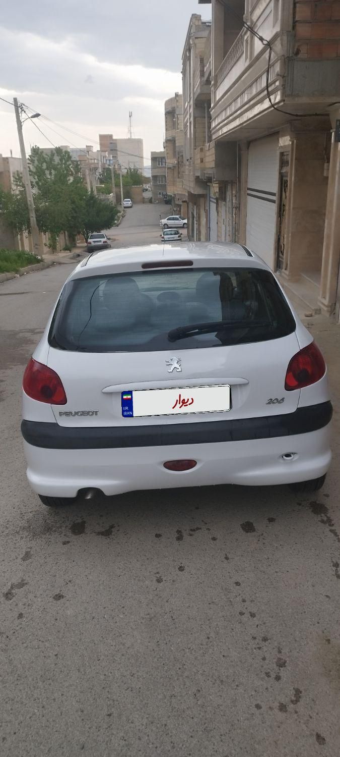 پژو 206 تیپ 3 - 1389