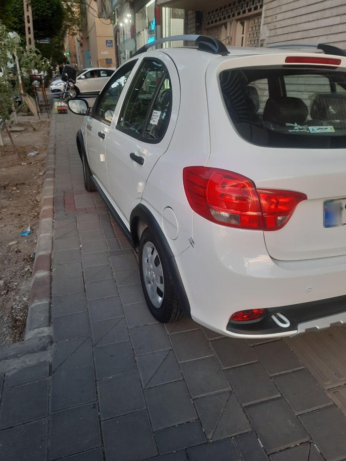 خودرو کوییک، R آگهی ann_18195903