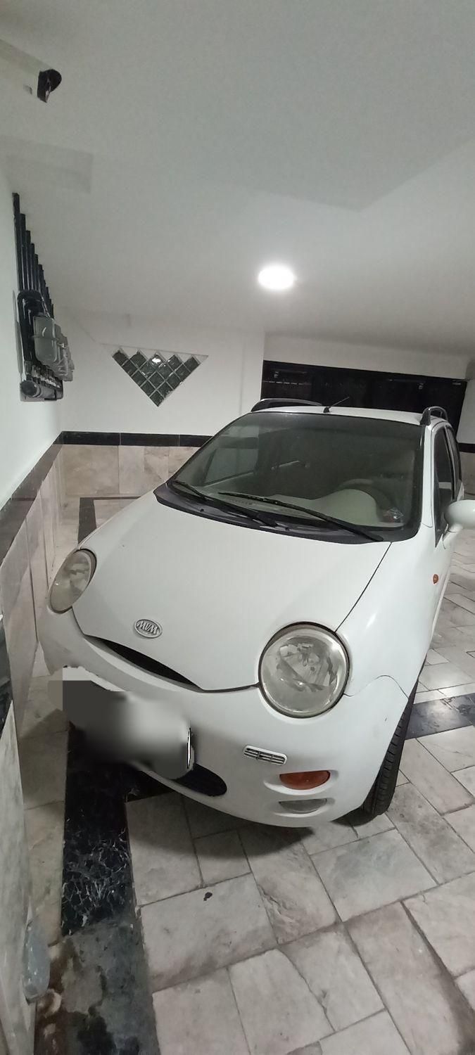 ام وی ام 110 چهار سیلندر دنده ای - 2011