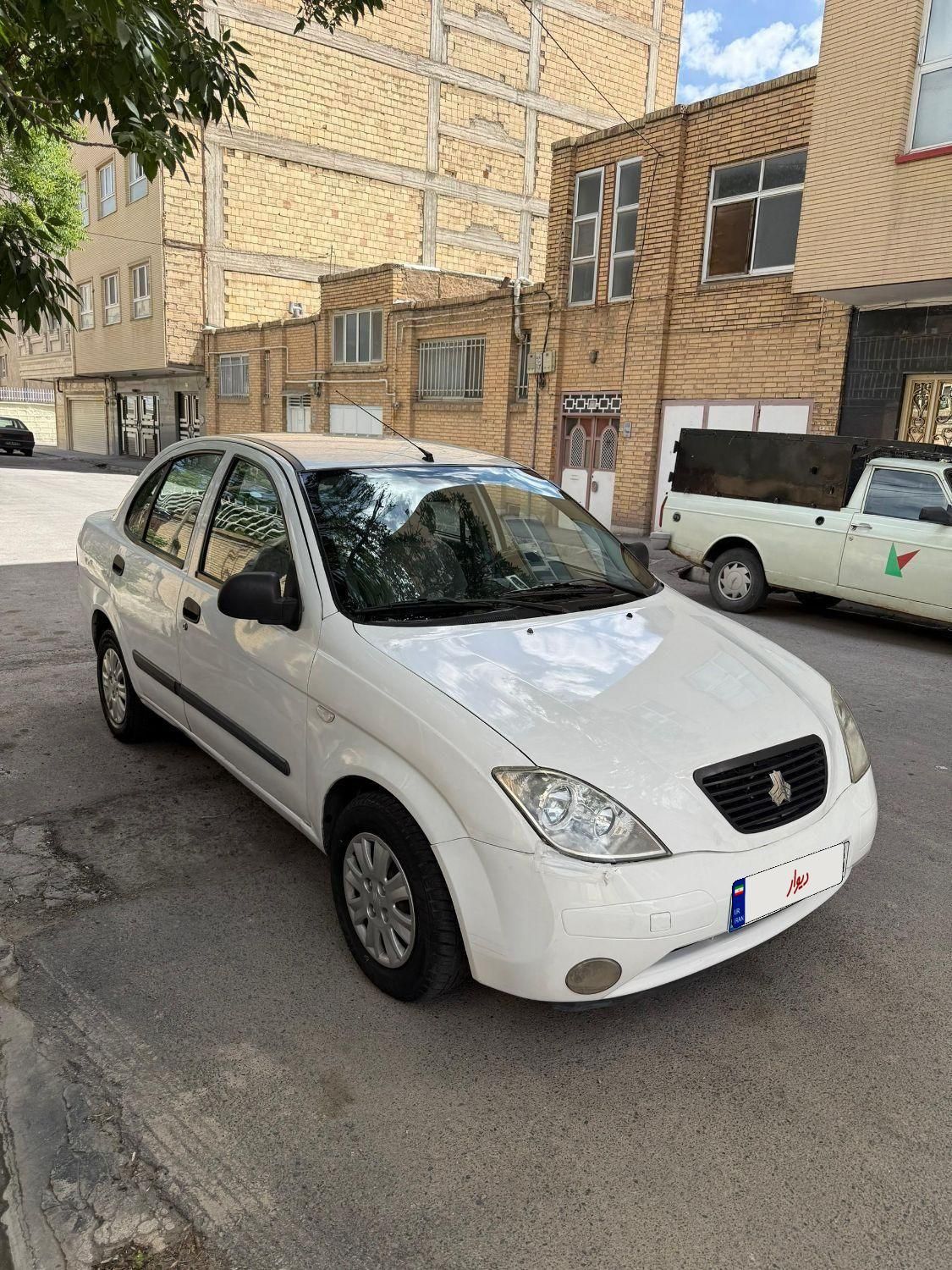 تیبا صندوق دار SX - 1394