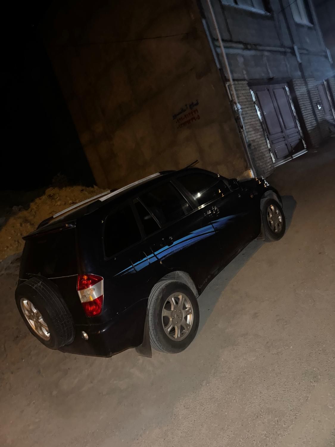 خودرو ام وی ام، X33 آگهی ann_18196839