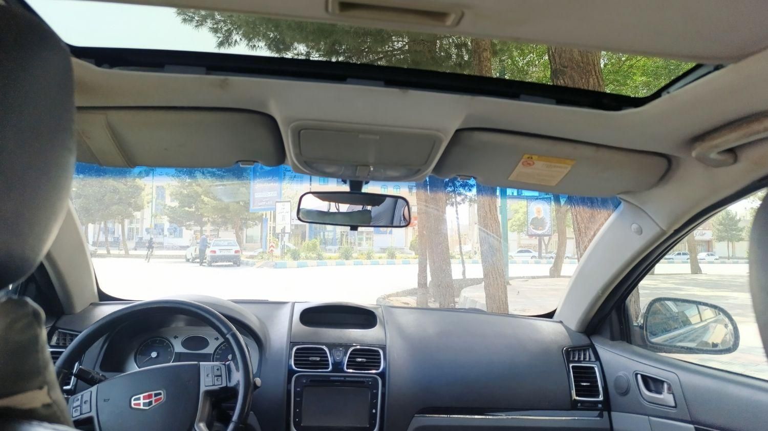 جیلی امگرند 7 دنده‌ای - 2013