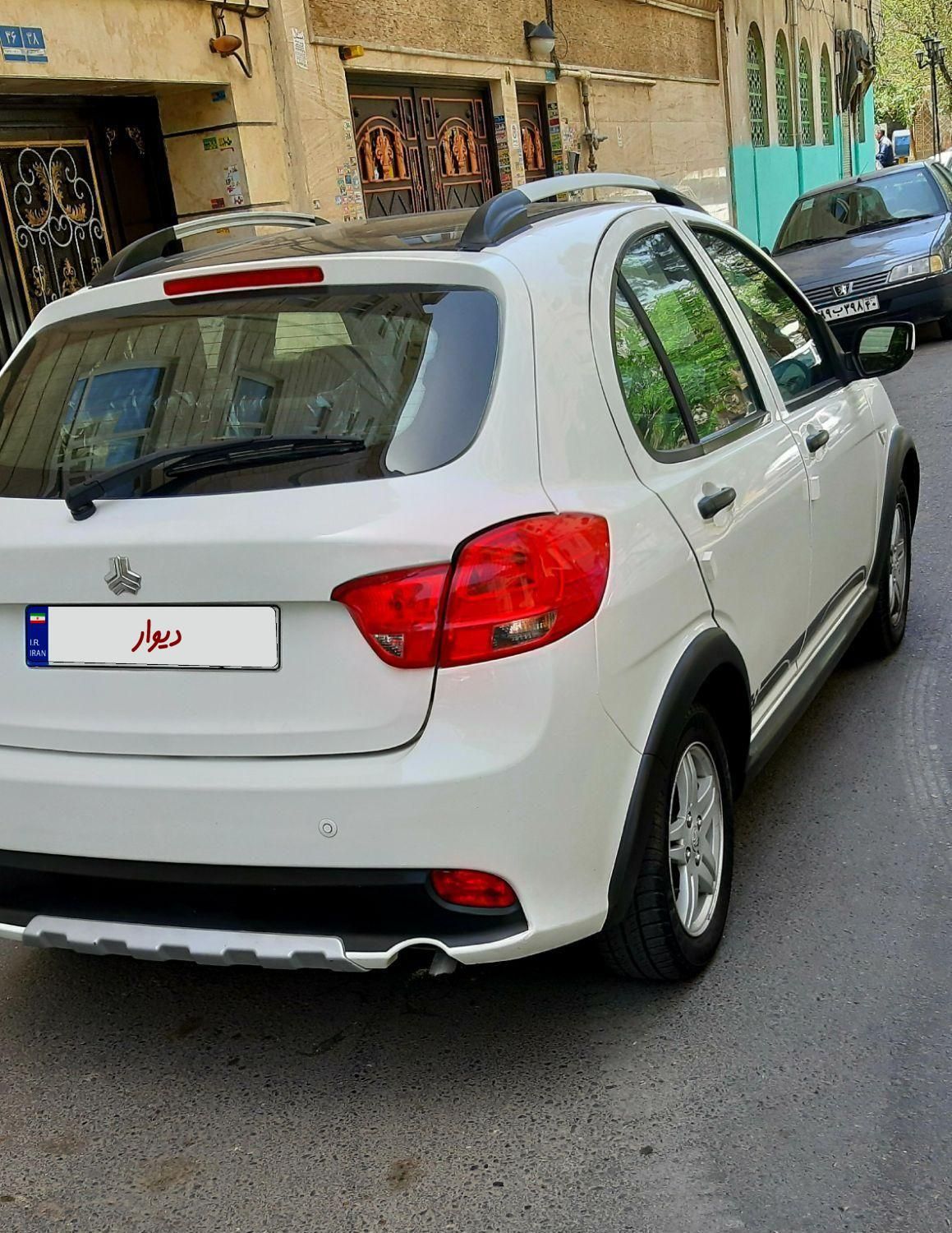 کوییک R دنده‌ای - 1402
