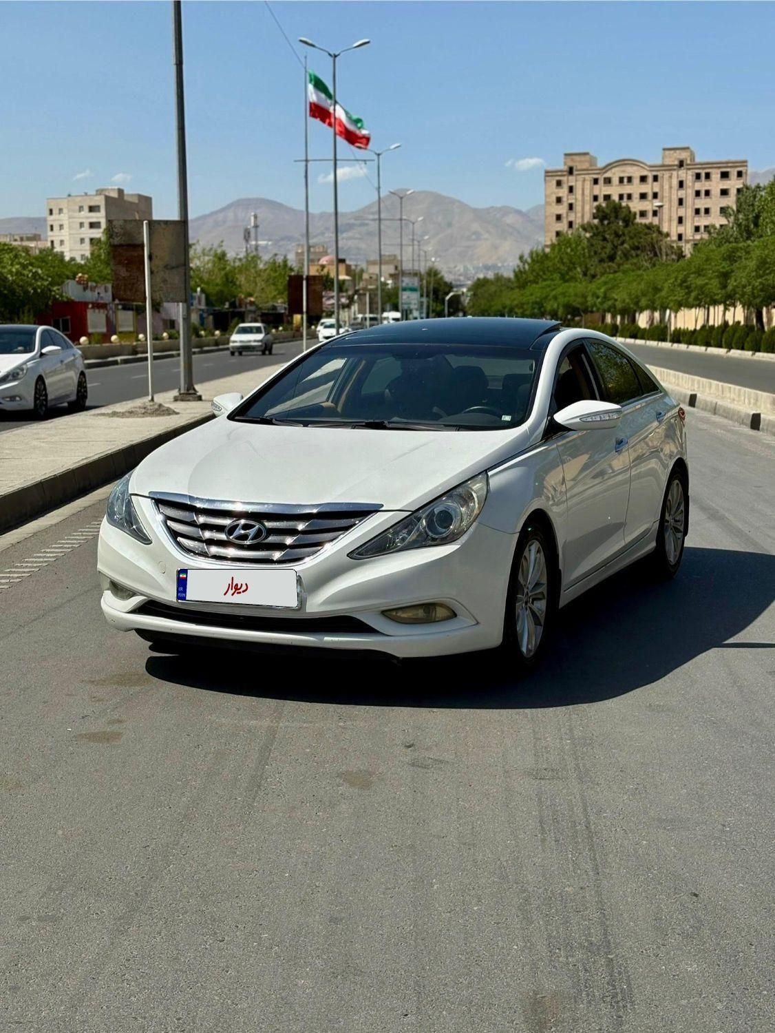 هیوندای سوناتا فول YF - 2012