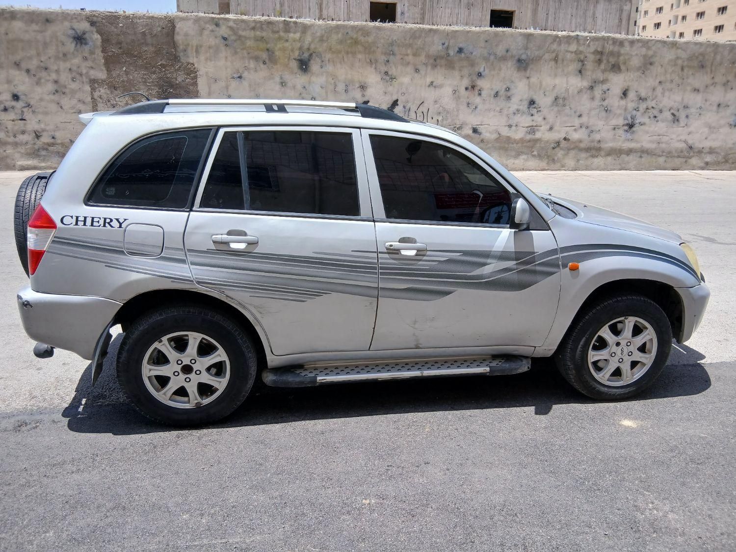 ام وی ام X33 دنده‌ای ساده - 2012