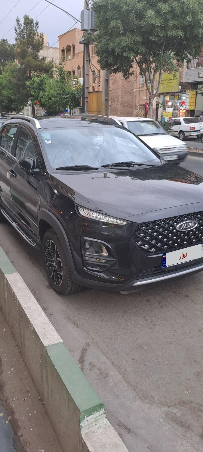 ام وی ام X22 دنده ای اسپرت لاکچری - 2024