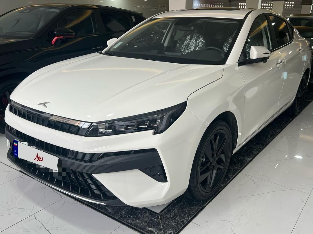 کی ام سی J7 اتوماتیک - 2025