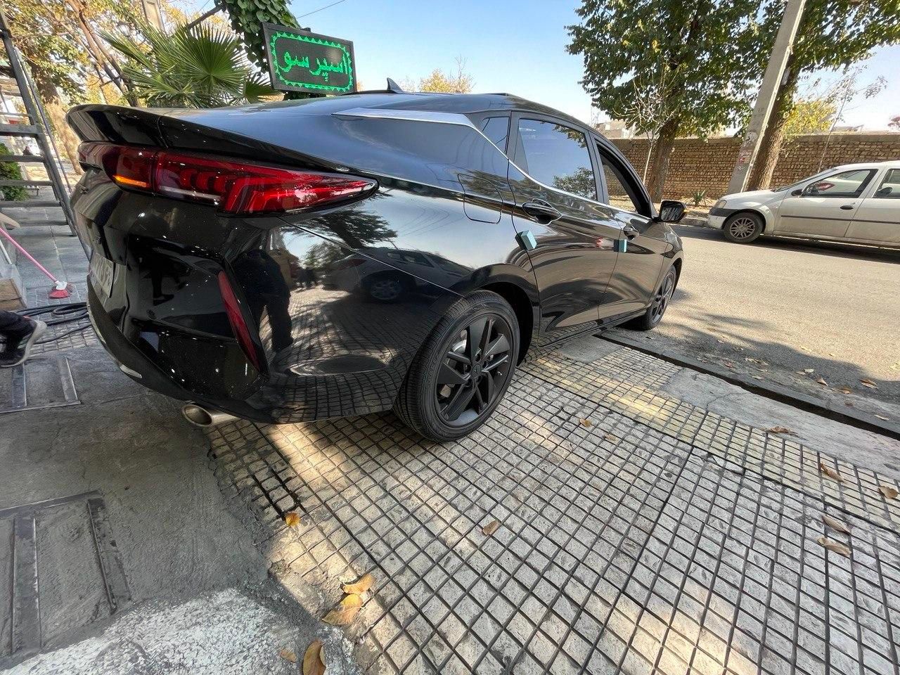 کی ام سی J7 اتوماتیک - 2025