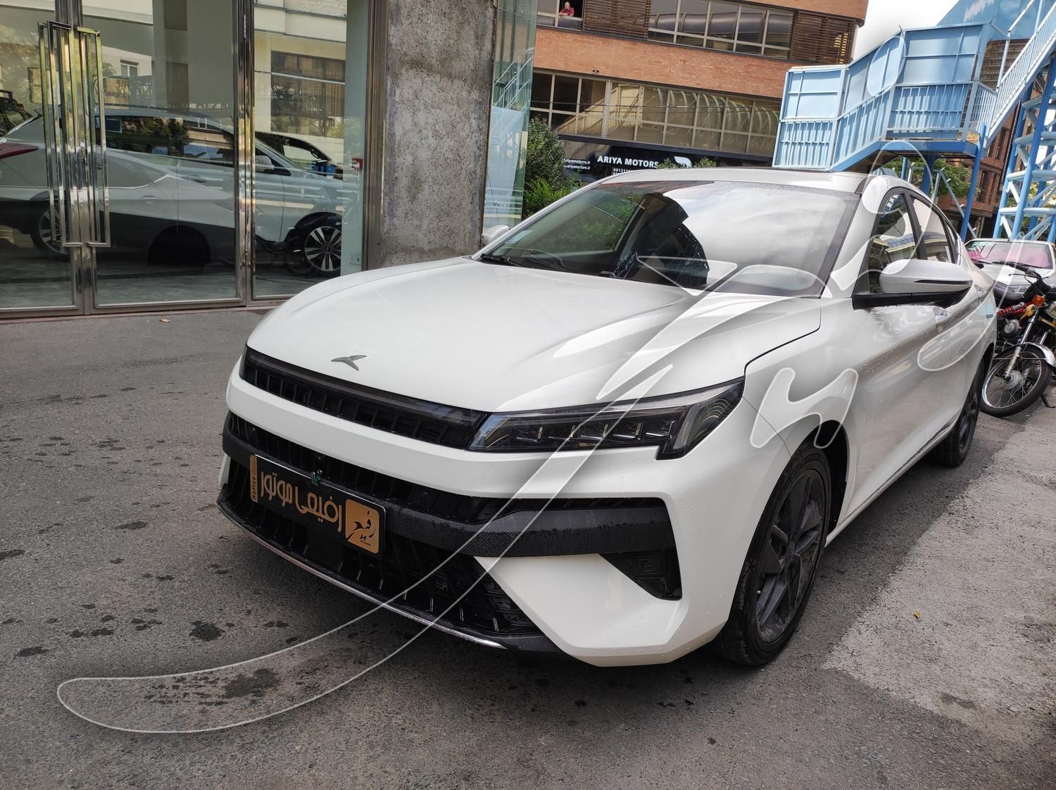 کی ام سی J7 اتوماتیک - 2025