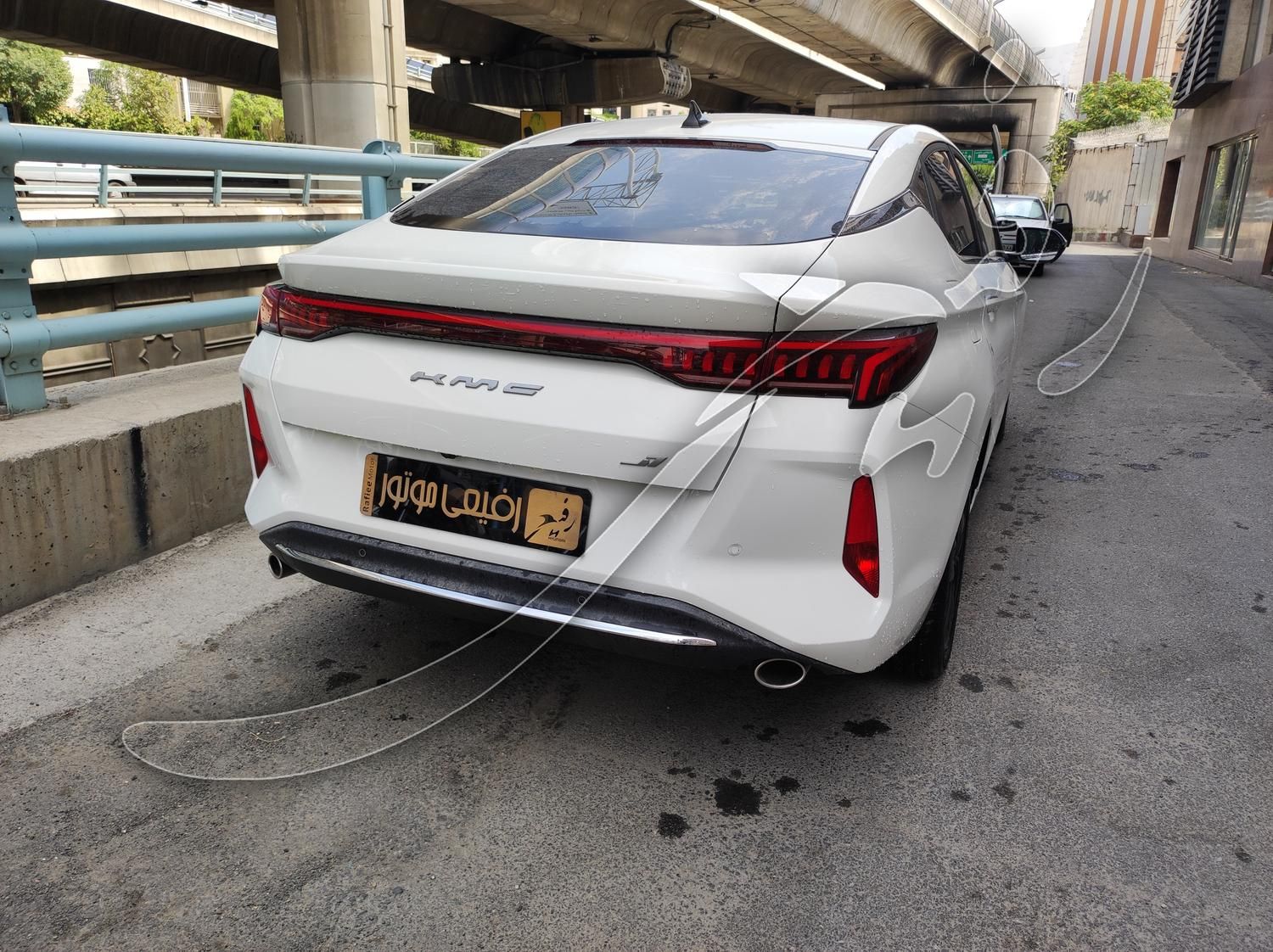 کی ام سی J7 اتوماتیک - 2025