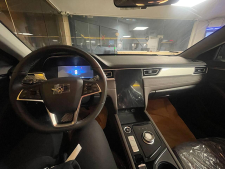 کی ام سی EJ7 142 کیلووات - 2024