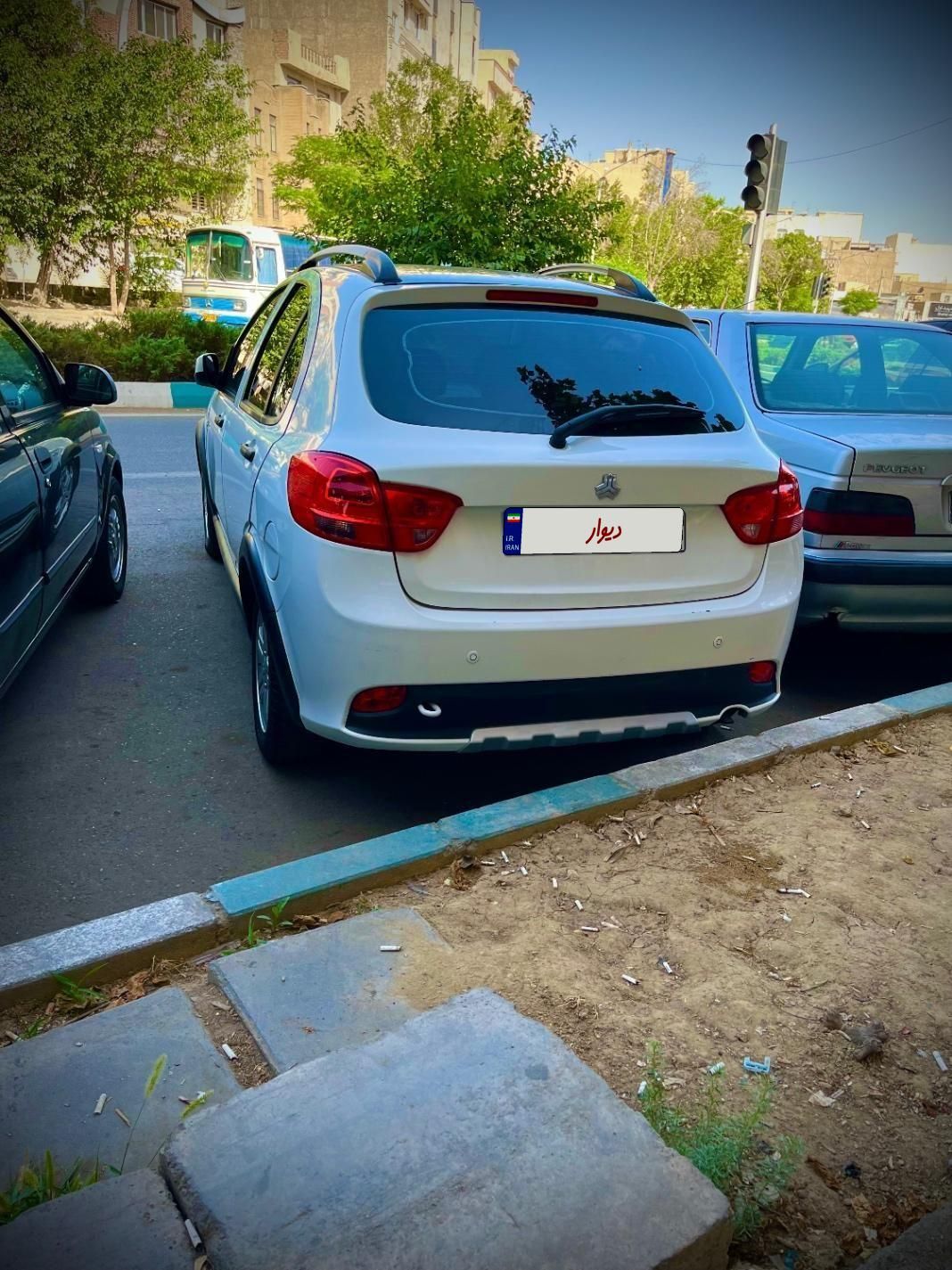 خودرو کوییک، R آگهی ann_18198903