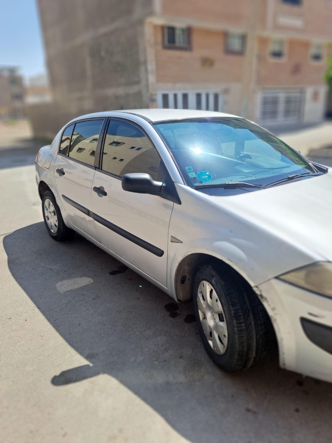 رنو مگان دنده‌ای 1600 - 2008