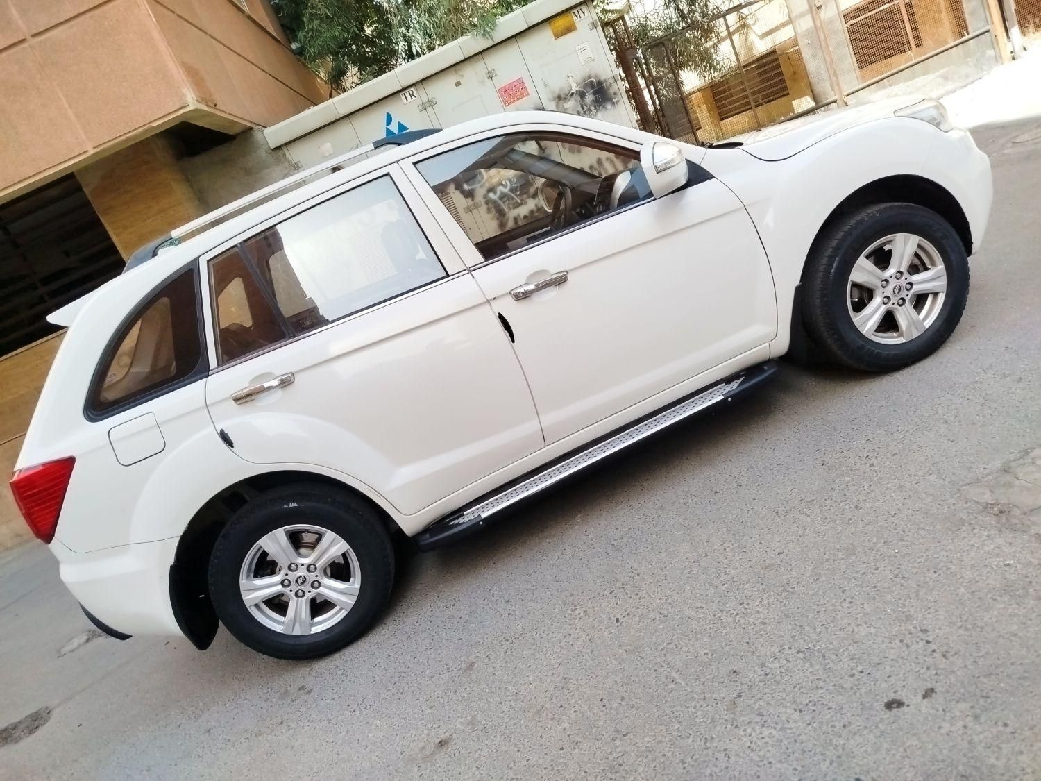 لیفان X60 دنده‌ای - 2015