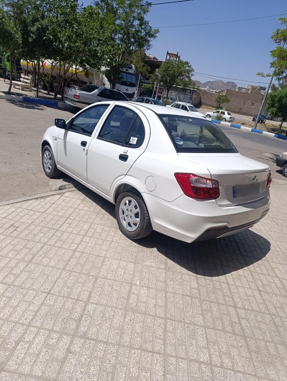 ساینا S دنده ای بنزینی - 1403