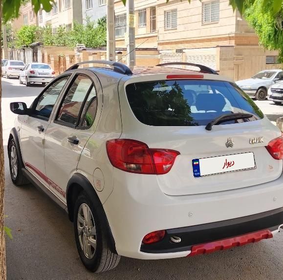 کوییک R دنده‌ای - 1399