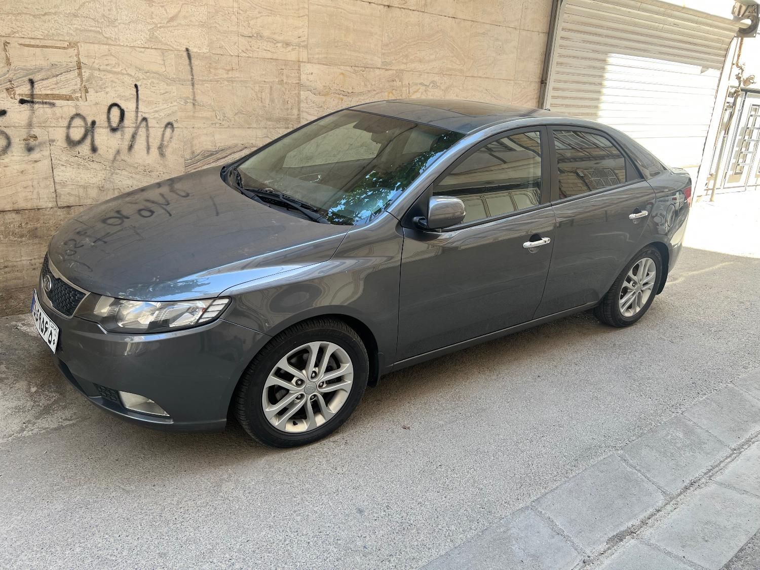 خودرو کیا، سراتو مونتاژ آگهی ann_18199644