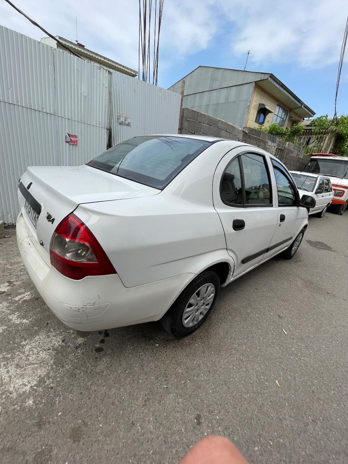 تیبا صندوق دار LX - 1390