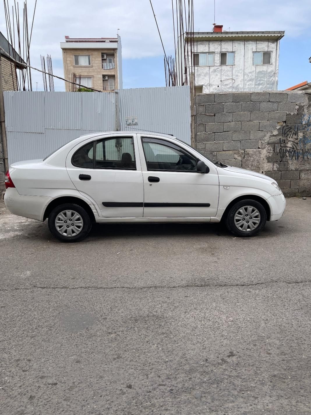تیبا صندوق دار LX - 1390