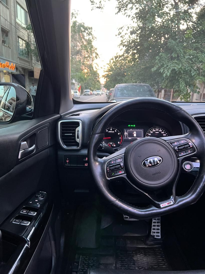 کیا اسپورتیج 4 سیلندر 2400cc GTLine - 2017